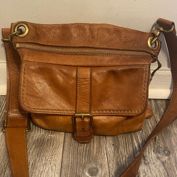 Roots Canada saddle & Rudsak Flap crossbody bags lot Unisex - Picture 5 of 17